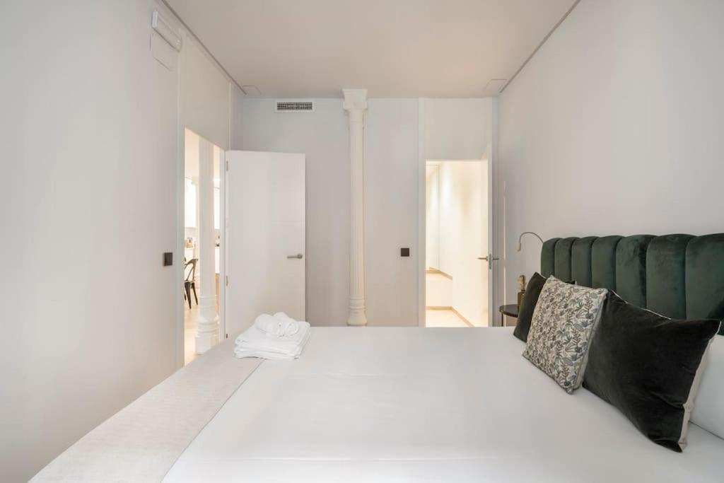 Lujoso Apartamento Cerca De Plaza Mayor Мадрид Экстерьер фото
