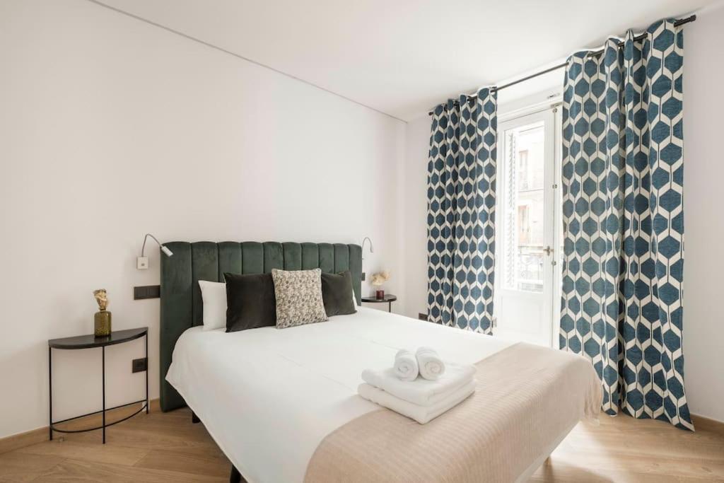 Lujoso Apartamento Cerca De Plaza Mayor Мадрид Экстерьер фото