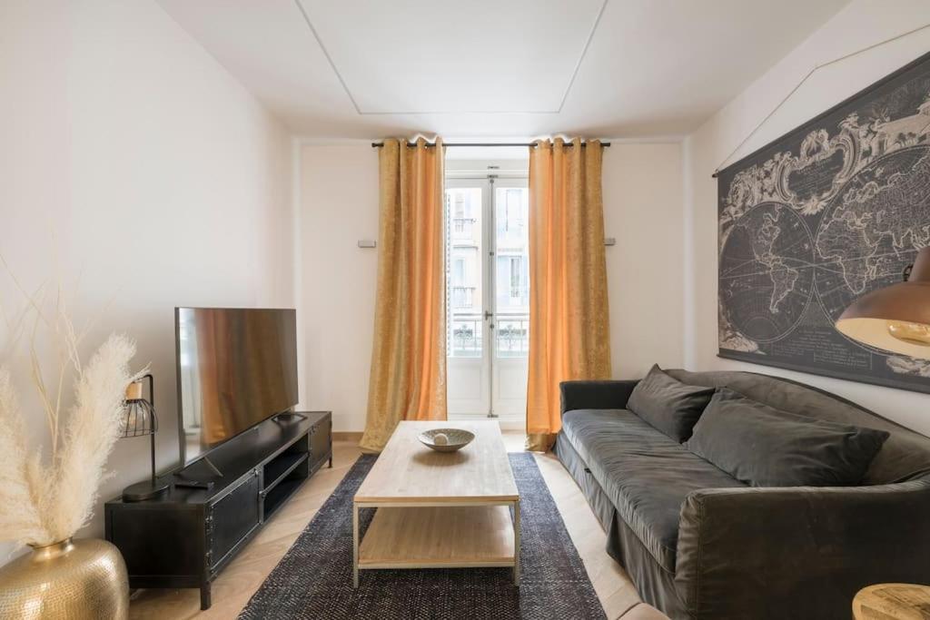 Lujoso Apartamento Cerca De Plaza Mayor Мадрид Экстерьер фото